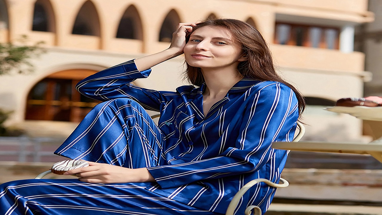 The Women Blue Stripe Pajamas – A Unique and Secure Place to Sleep
